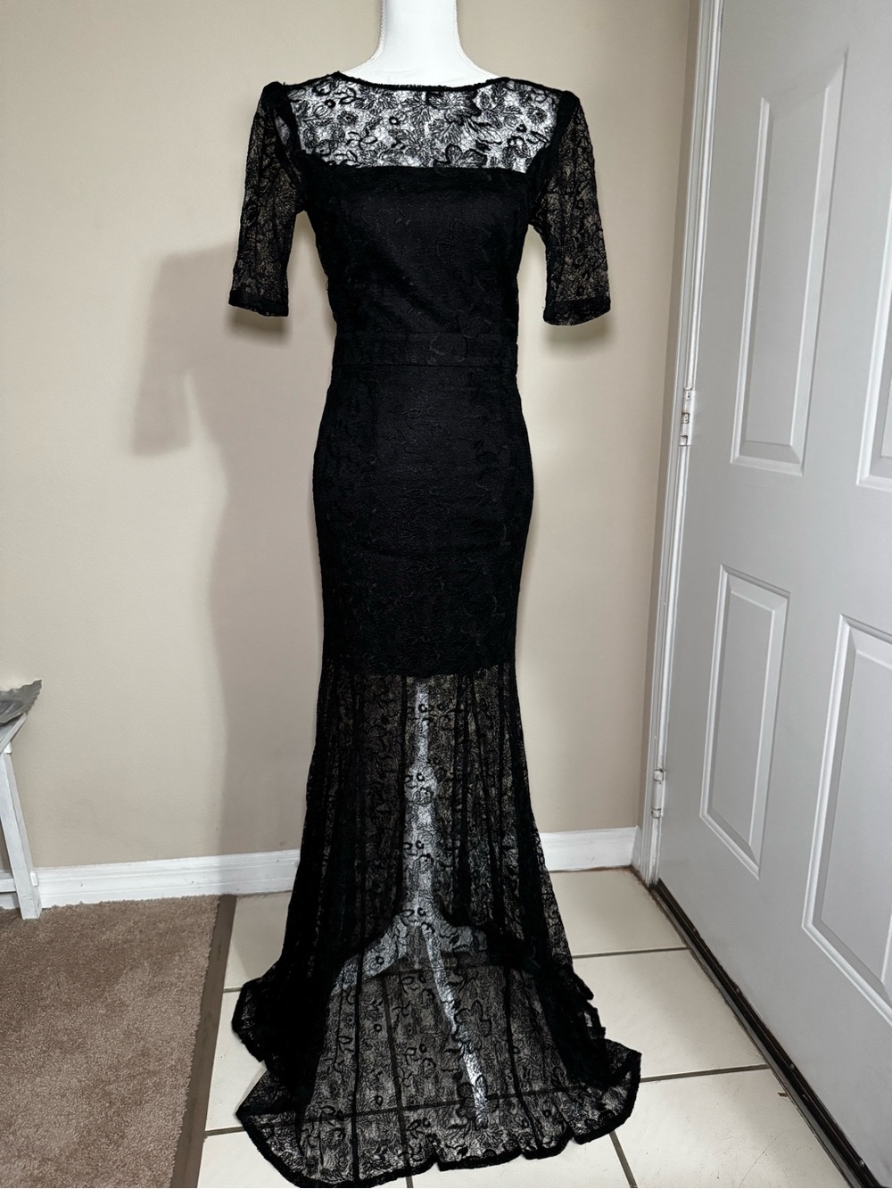 Black Lace Mermaid Maxi Dress